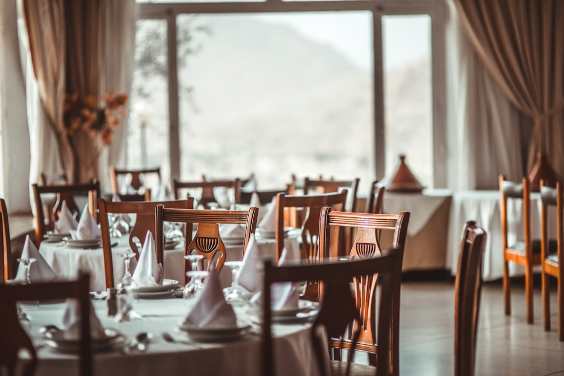 Hôtel, restaurant et espace commercial